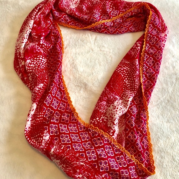 Scarf - Picture 2 of 3